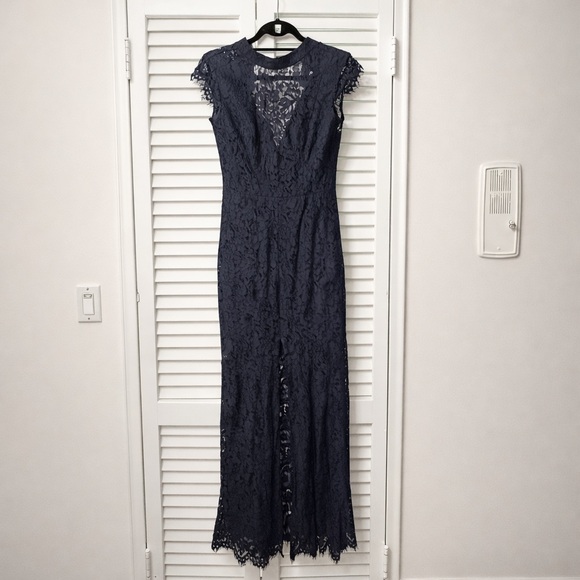 Fame and Partners 🖤 Black Lace Gown - Picture 2 of 7